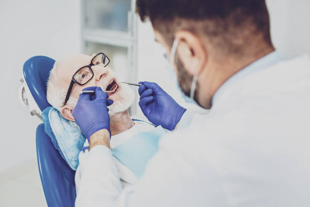 Best Weekend Emergency Dentist in Lower Grand Lagoon, FL